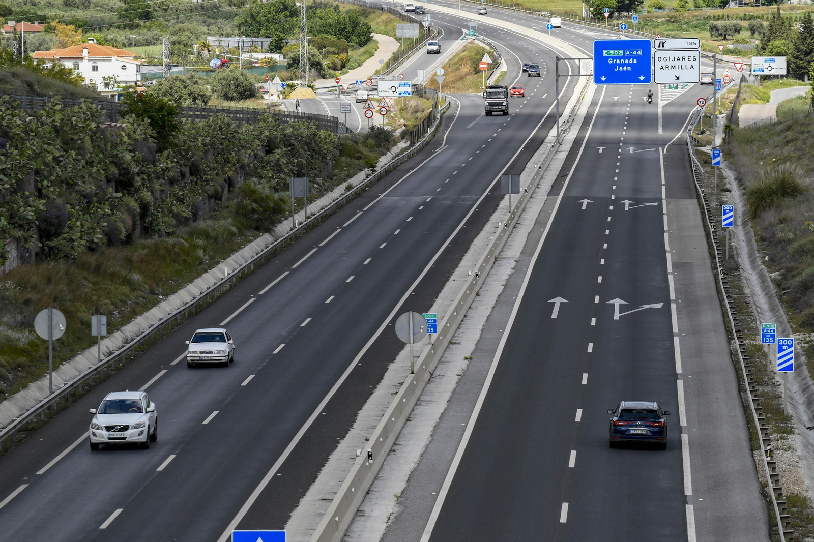 ¿Se podrá viajar desde Granada a otras comunidades en Semana Santa? El BOE da la respuesta