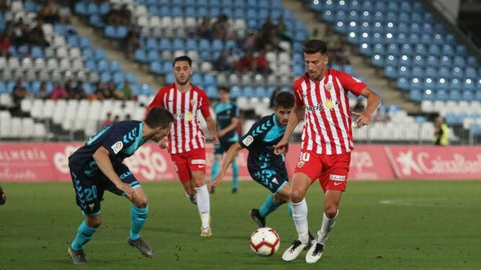 El mediapunta gallego seguirá jugando en la categoría de plata