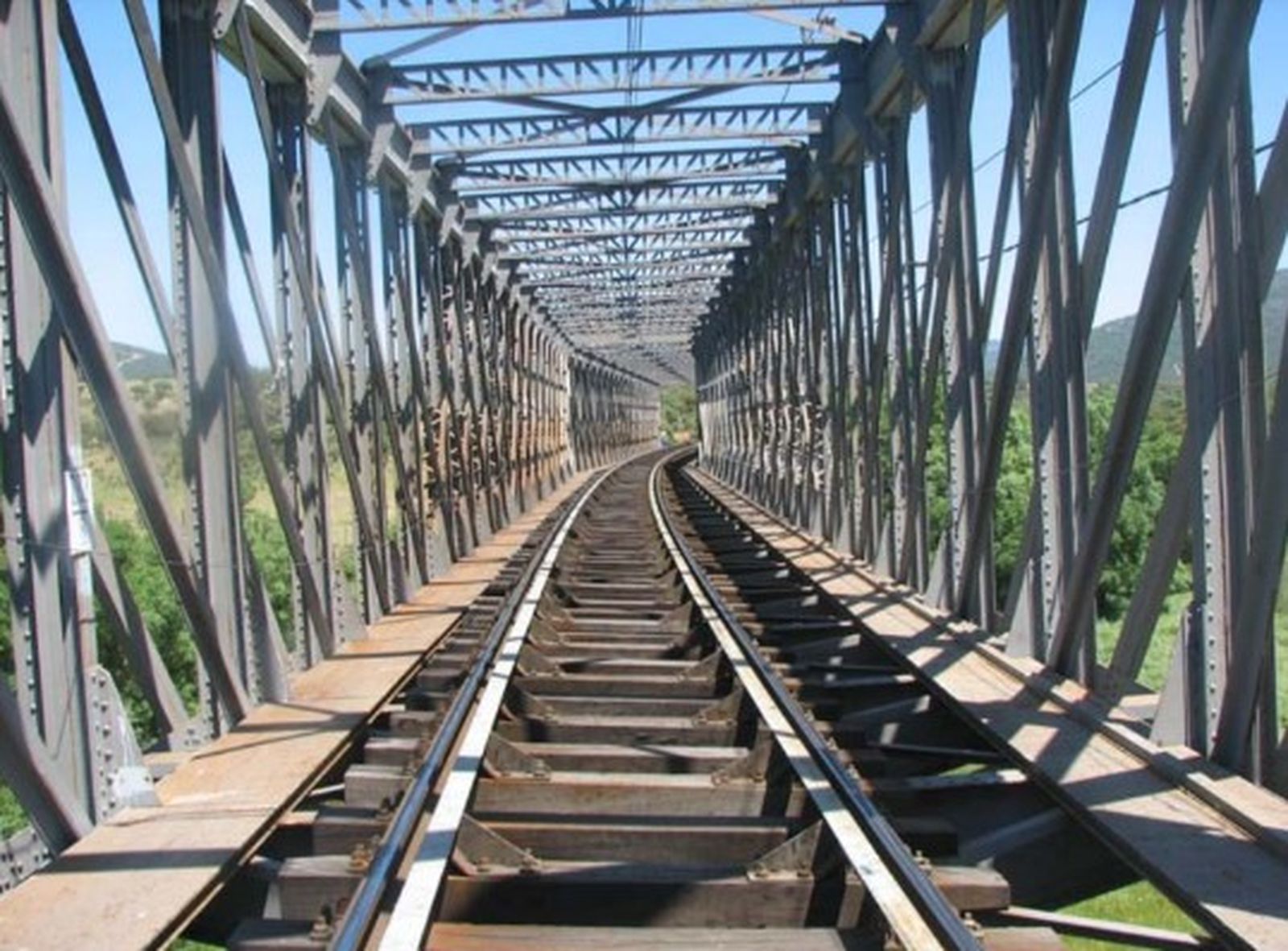 Uno de los puentes que se va a rehabilitar.