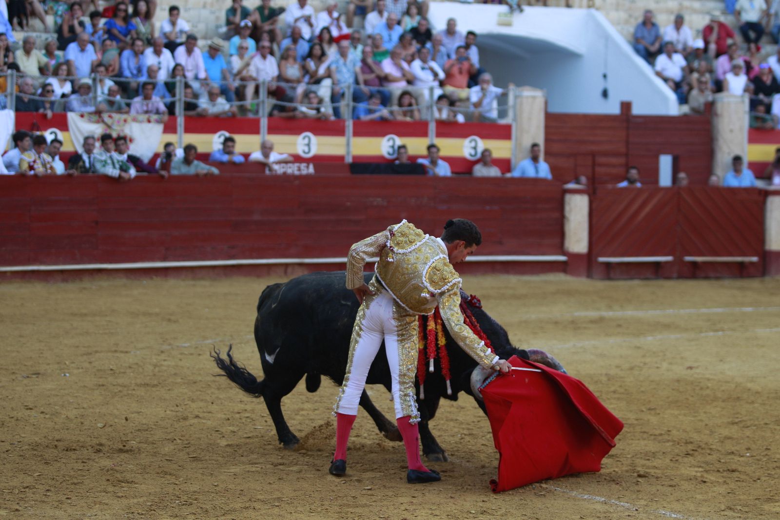 Imágenes de la corrida de toros del jueves en la Feria de Almería 2024