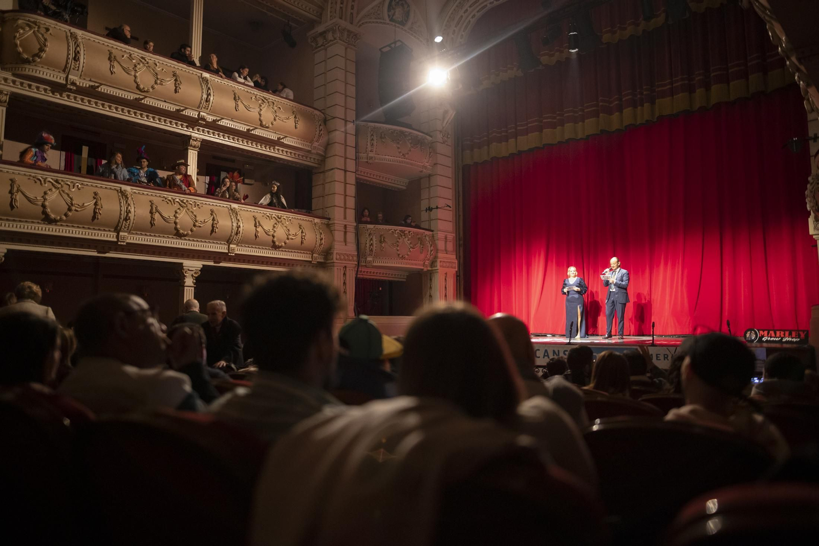 La última jornada de semifinales del Carnaval de Huelva, en imágenes