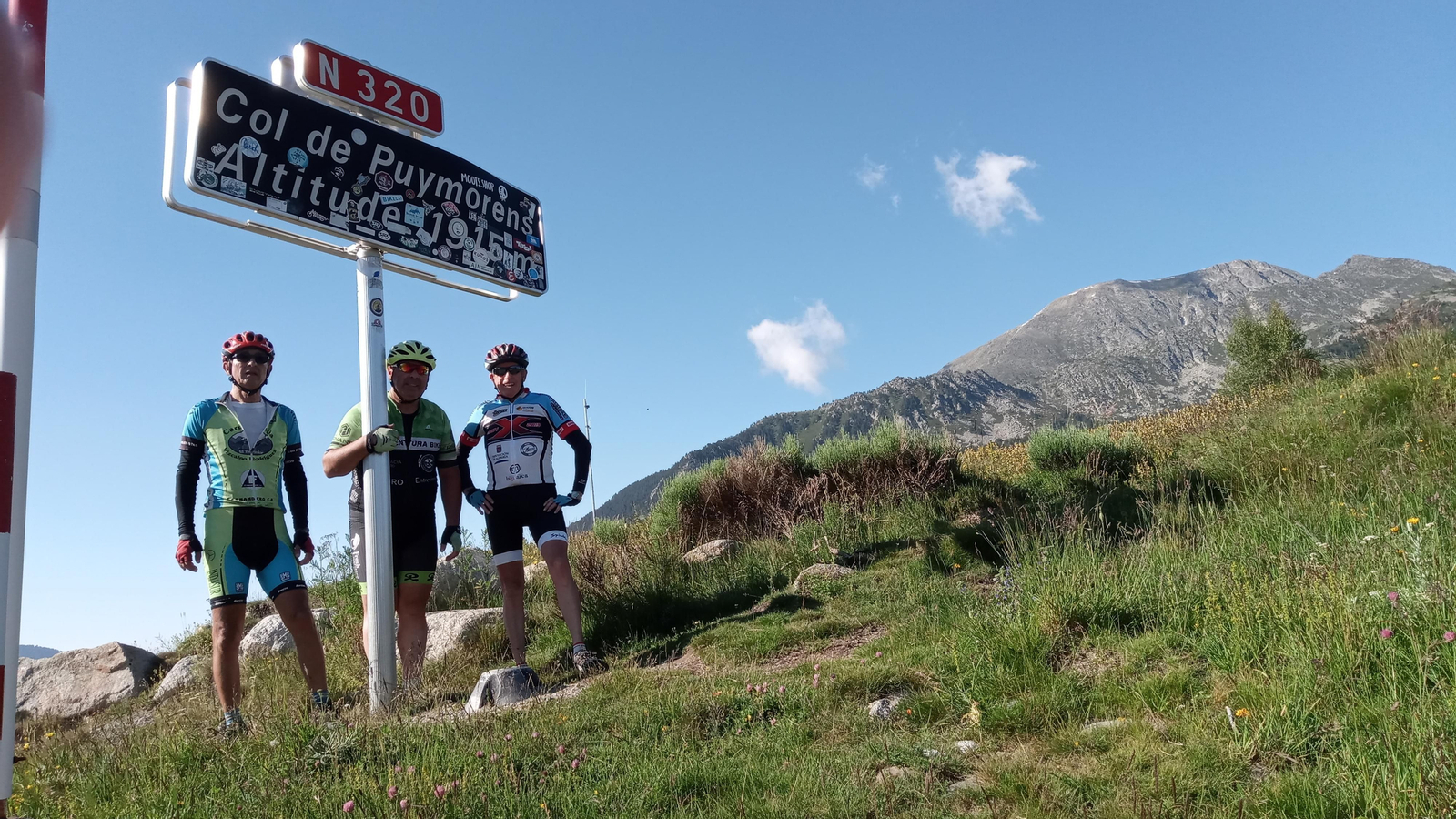 Fotogalería de la Transpirenaica de cuatro almerienses.