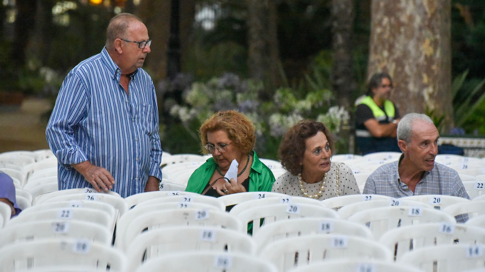 Búscate en la fotos del concierto de ' The Aralorak Project ' IX Encuentro Internacional de guitarra Paco de Lucía