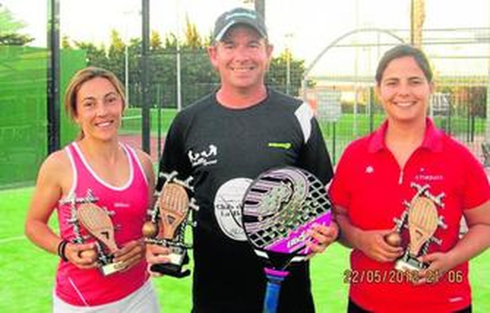 Cristina Amaya, Alfredo Bidabehere y Silvia Leal.