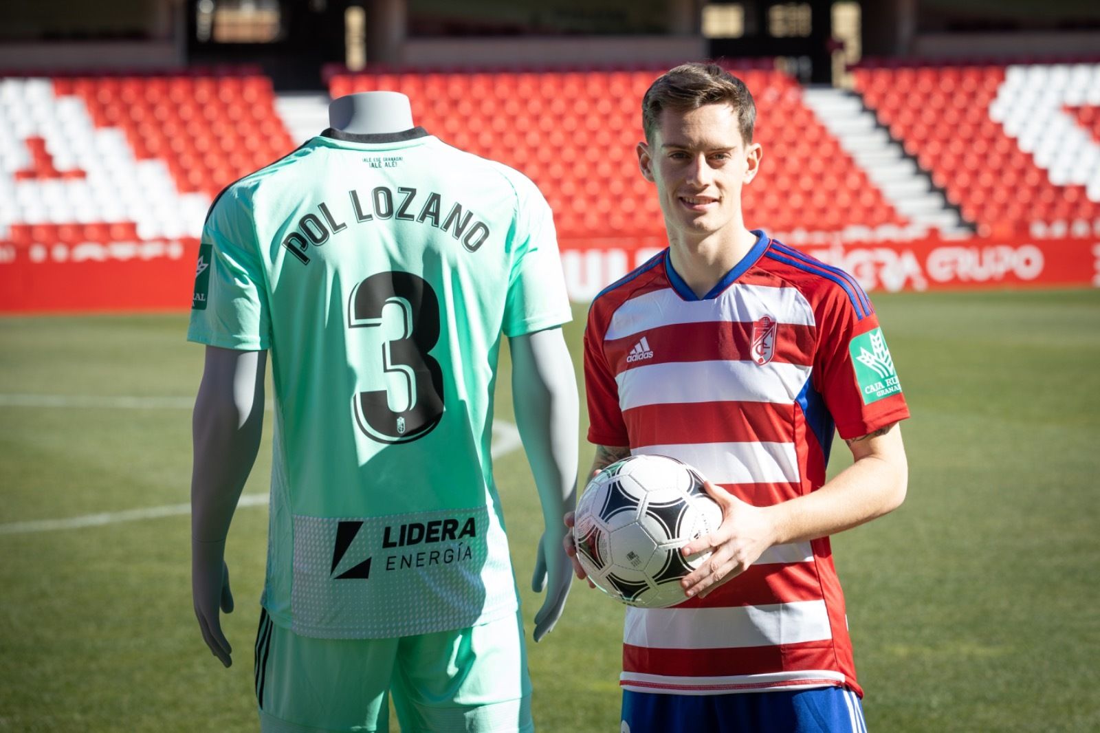 Pol Lozano, durante su presentación oficial este miércoles