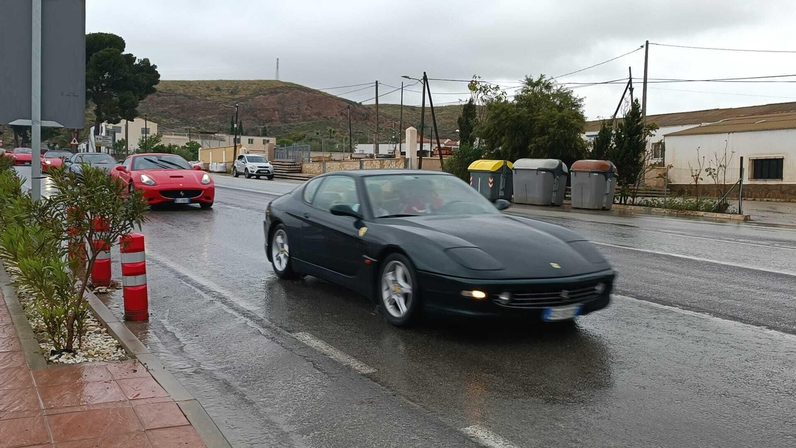 Los míticos Ferrari ya recorren la provincia.