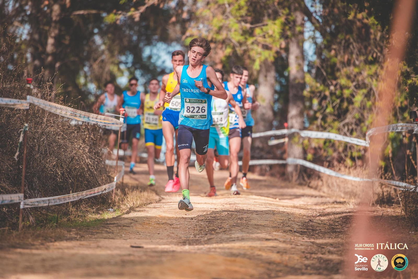 Búscate en las fotos del Cross de Itálica 2025 | 5