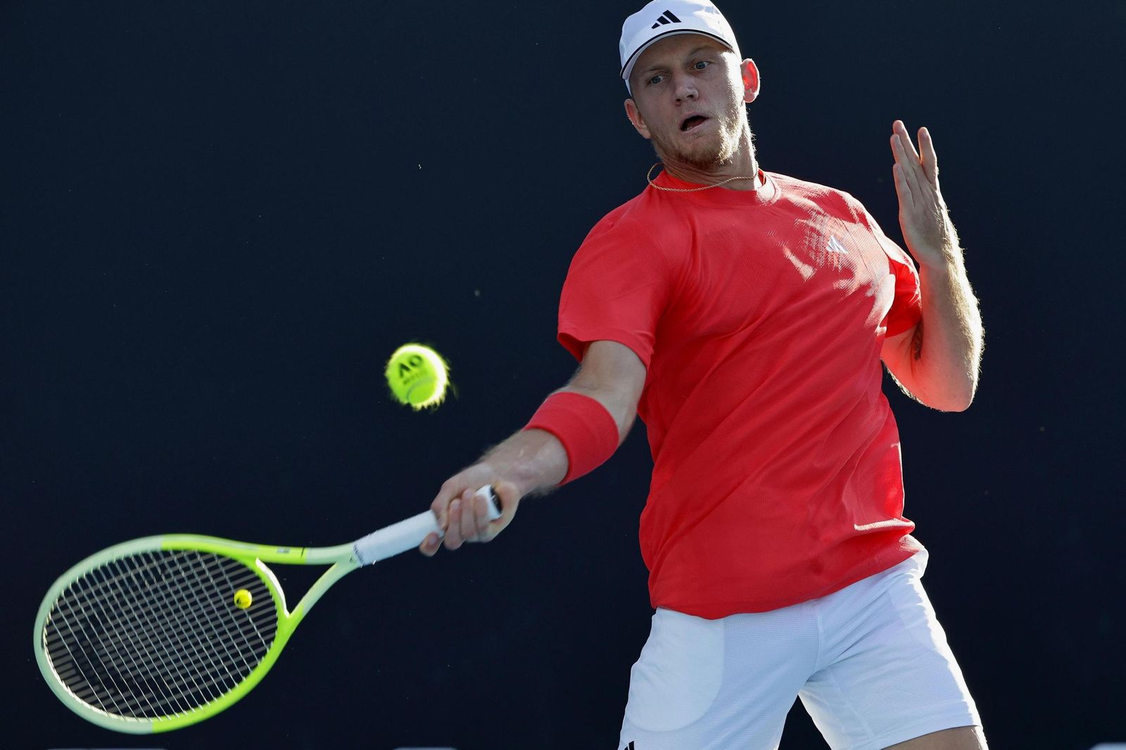 Alejandro Davidovich gana a Shang en Australia y se cita con Aliassime