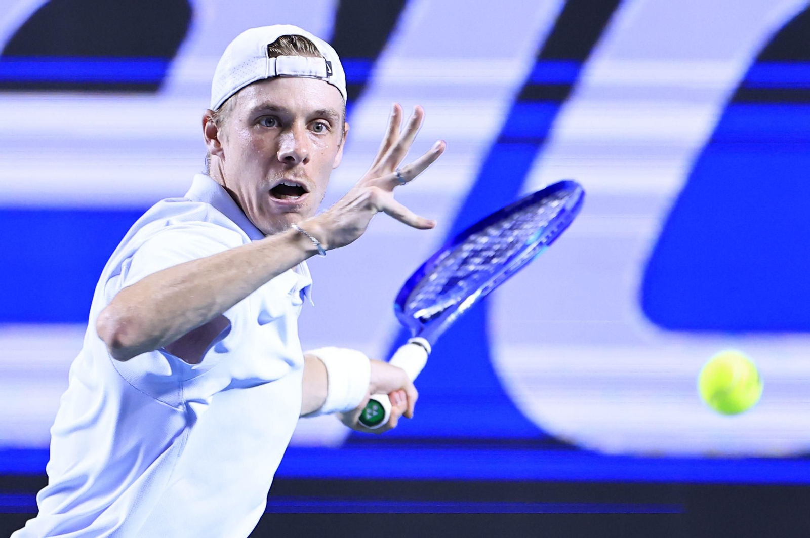 Un mágico Davidovich tumba a Shapovalov y está en la final de Acapulco Un mágico Davidovich tumba a Shapovalov y está en la final de Acapulco
