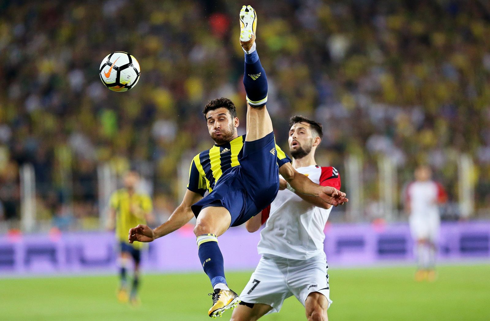 Con el fichaje de Köybasi Diego Martínez cuenta ya con tres laterales izquierdos