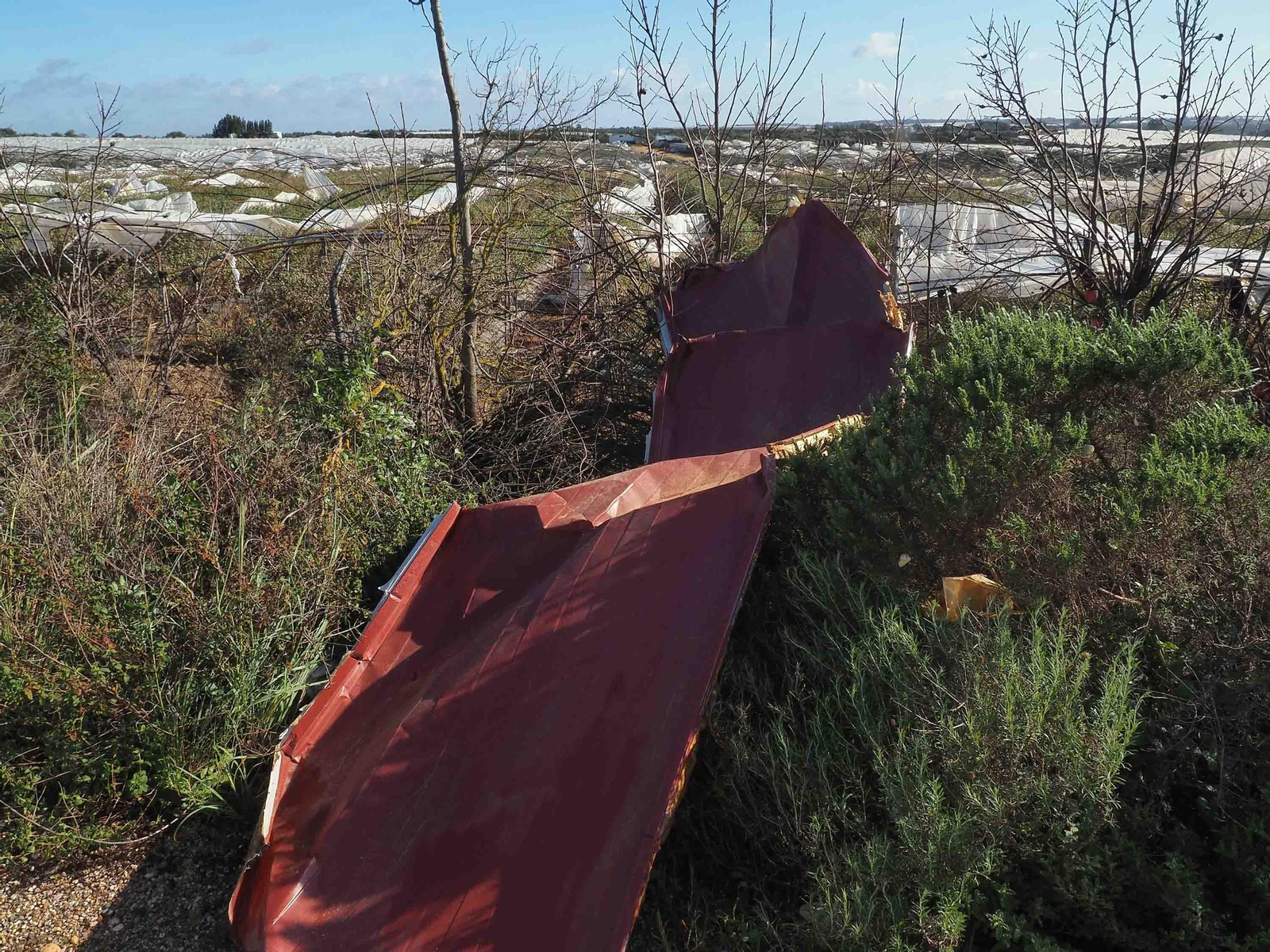 Imágenes de los daños causados por la violenta manga de viento en la provincia de Huelva