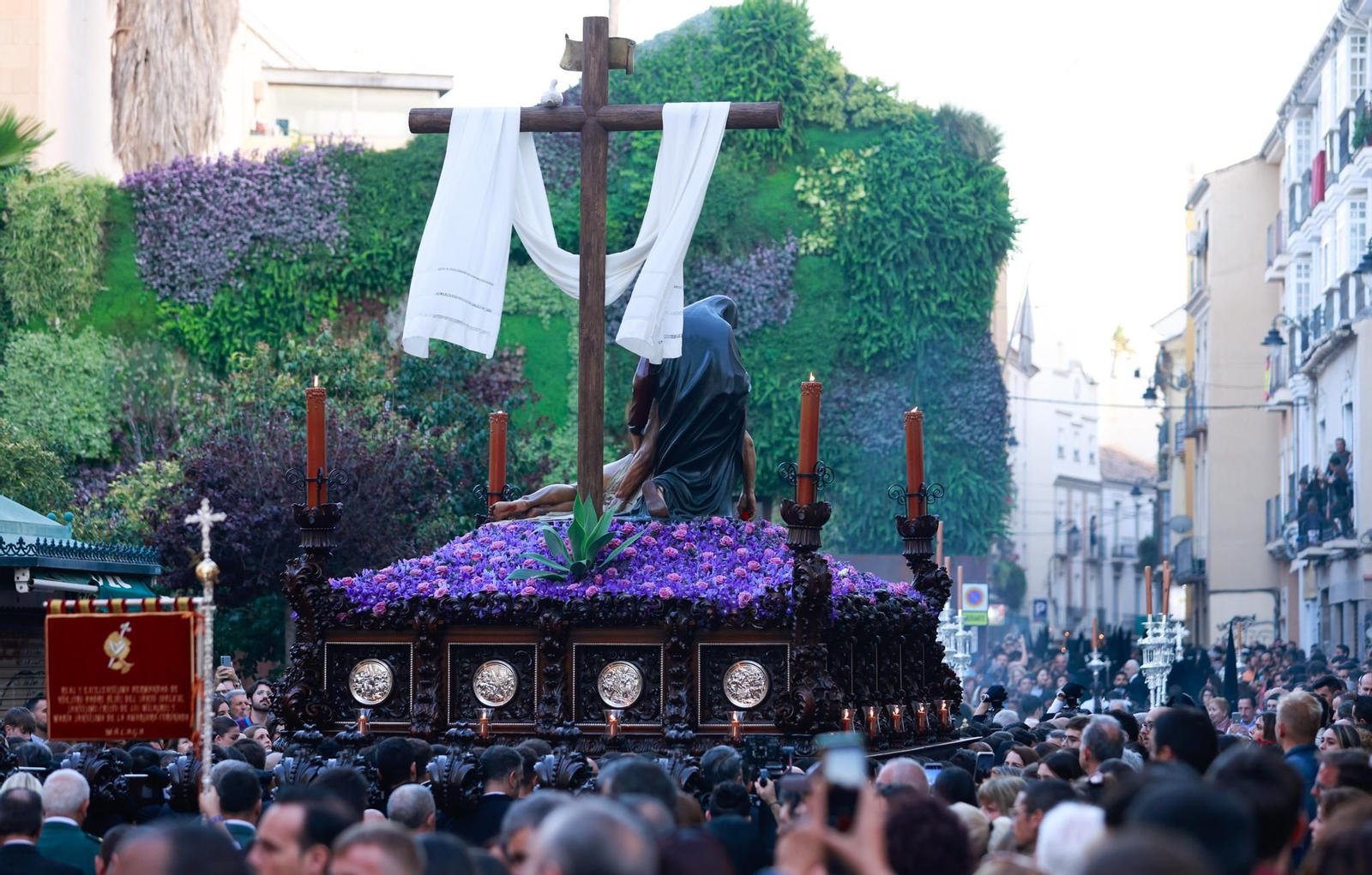 La Piedad en su procesión del Viernes Santo en Málaga, en fotos