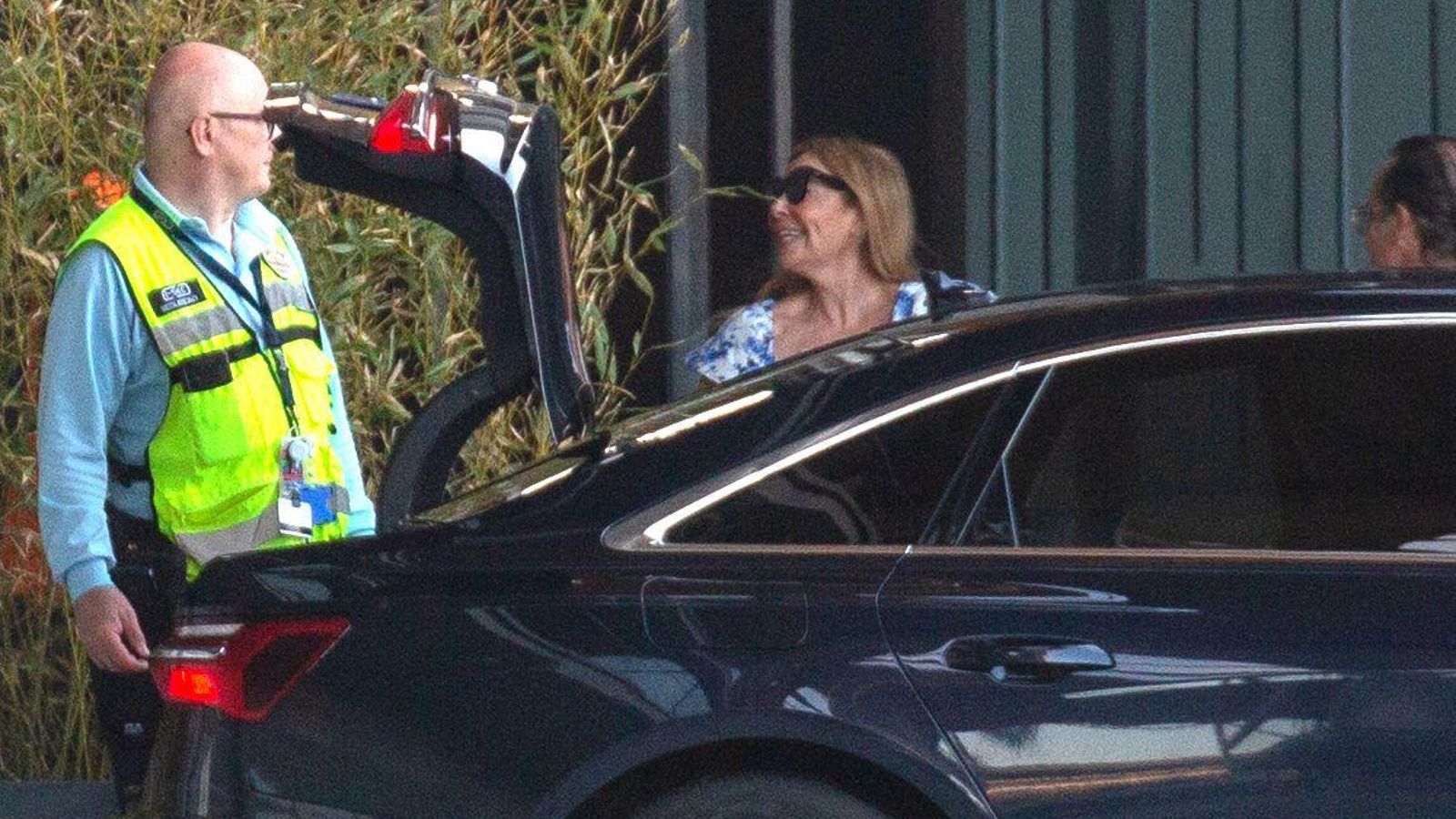 Ana Obregón a su llegada a Madrid fuera del aeropuerto Adolfo Suárez Barajas