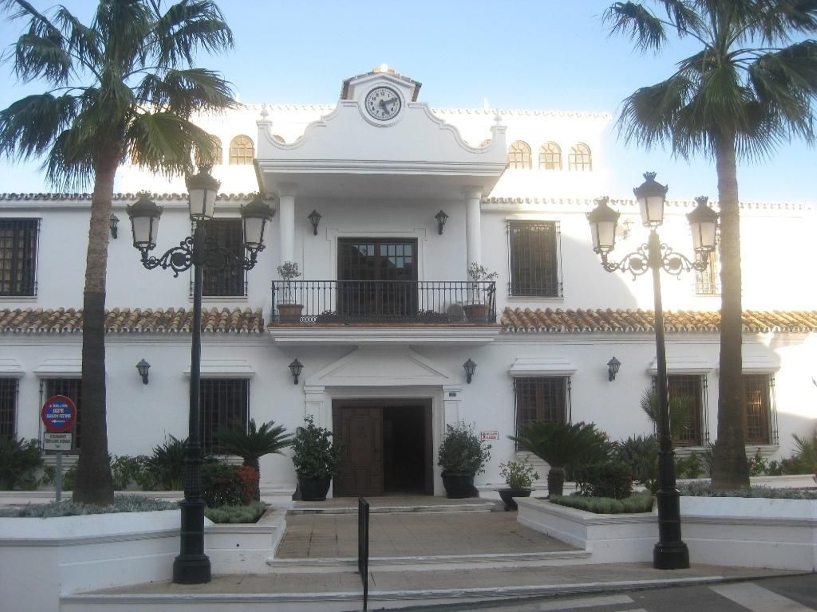 Vista general del Ayuntamiento de Mijas