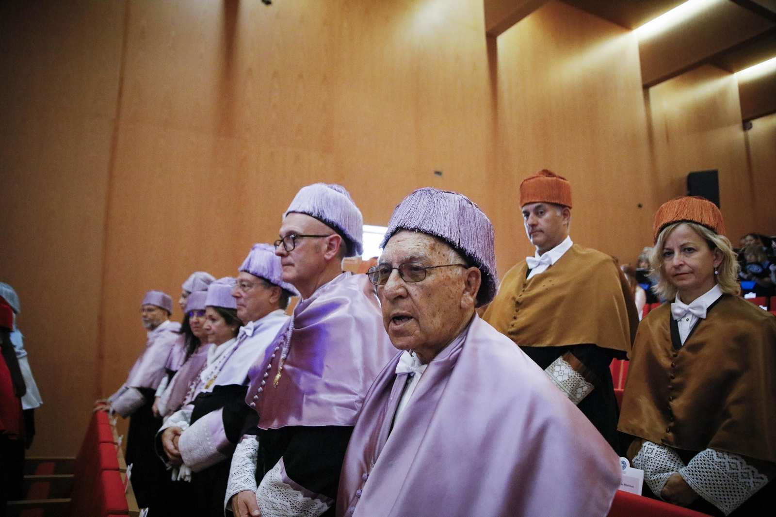 El doctor José María Peiró Silla es investido Doctor Honoris Causa por la UAL, en imágenes