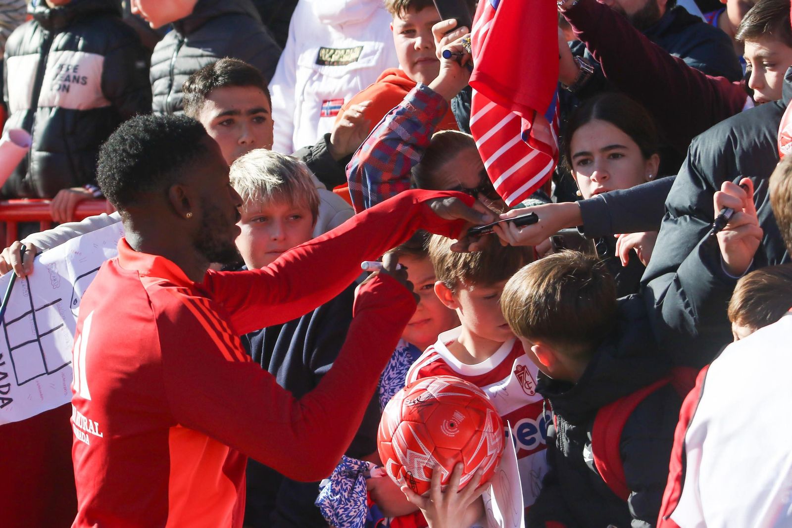 Encuéntrate en Los Cármenes en el entreno del Granada CF