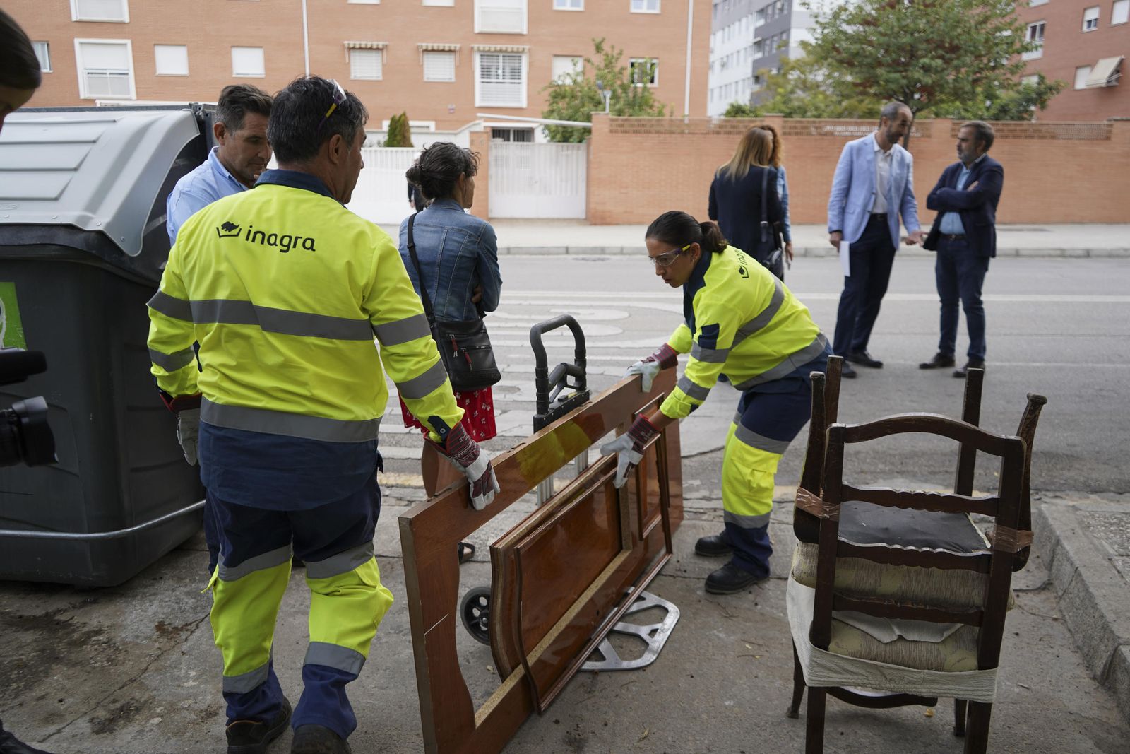 Recogida de muebles por parte de Inagra.
