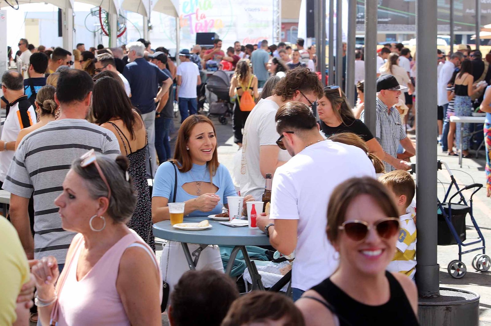 Imágenes del ambiente en la Feria de la Tapa de Huelva