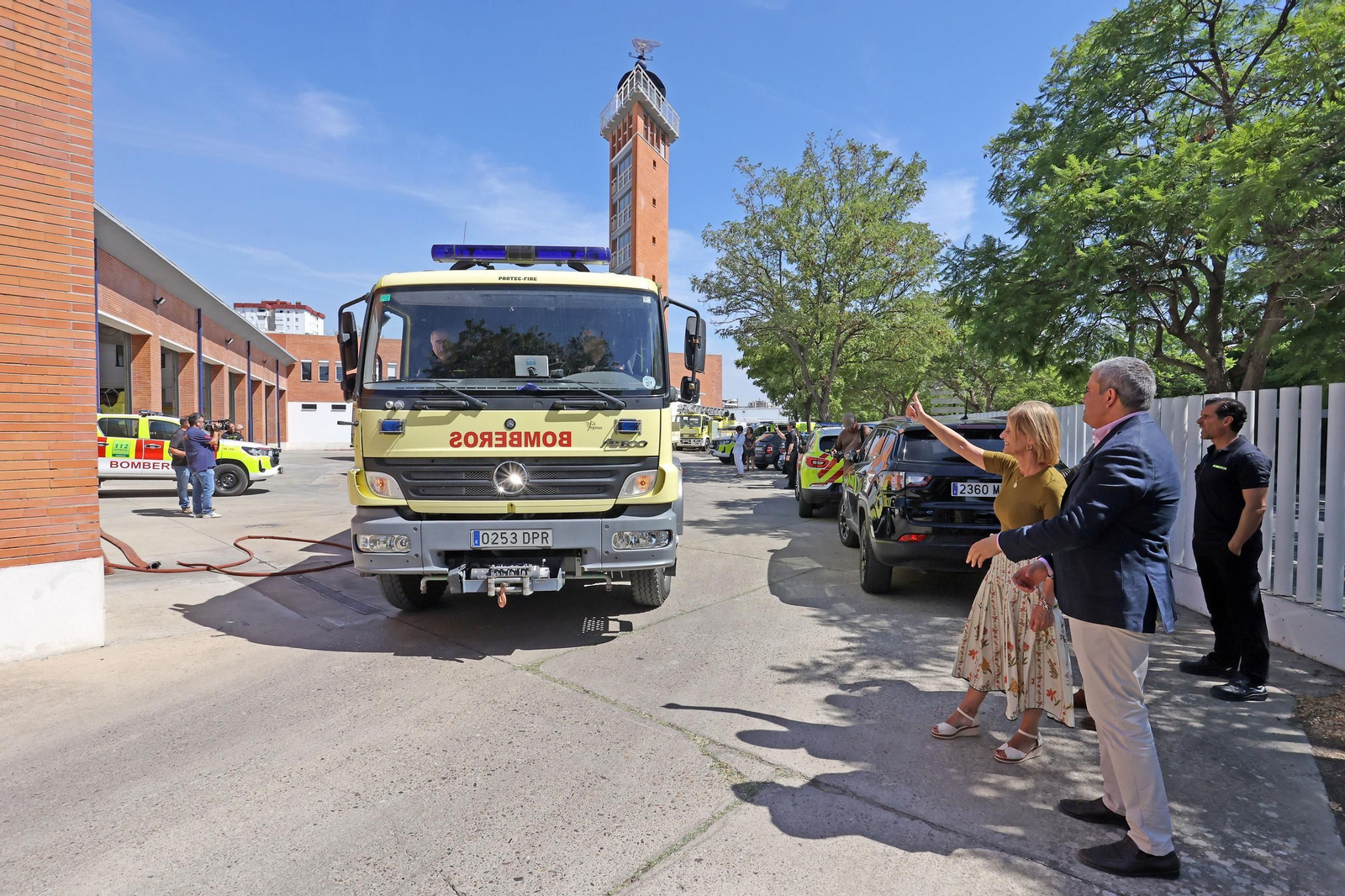 Bomberos de la provincia de Cádiz se trasladan a Orense para apoyar en la lucha contra los incendios