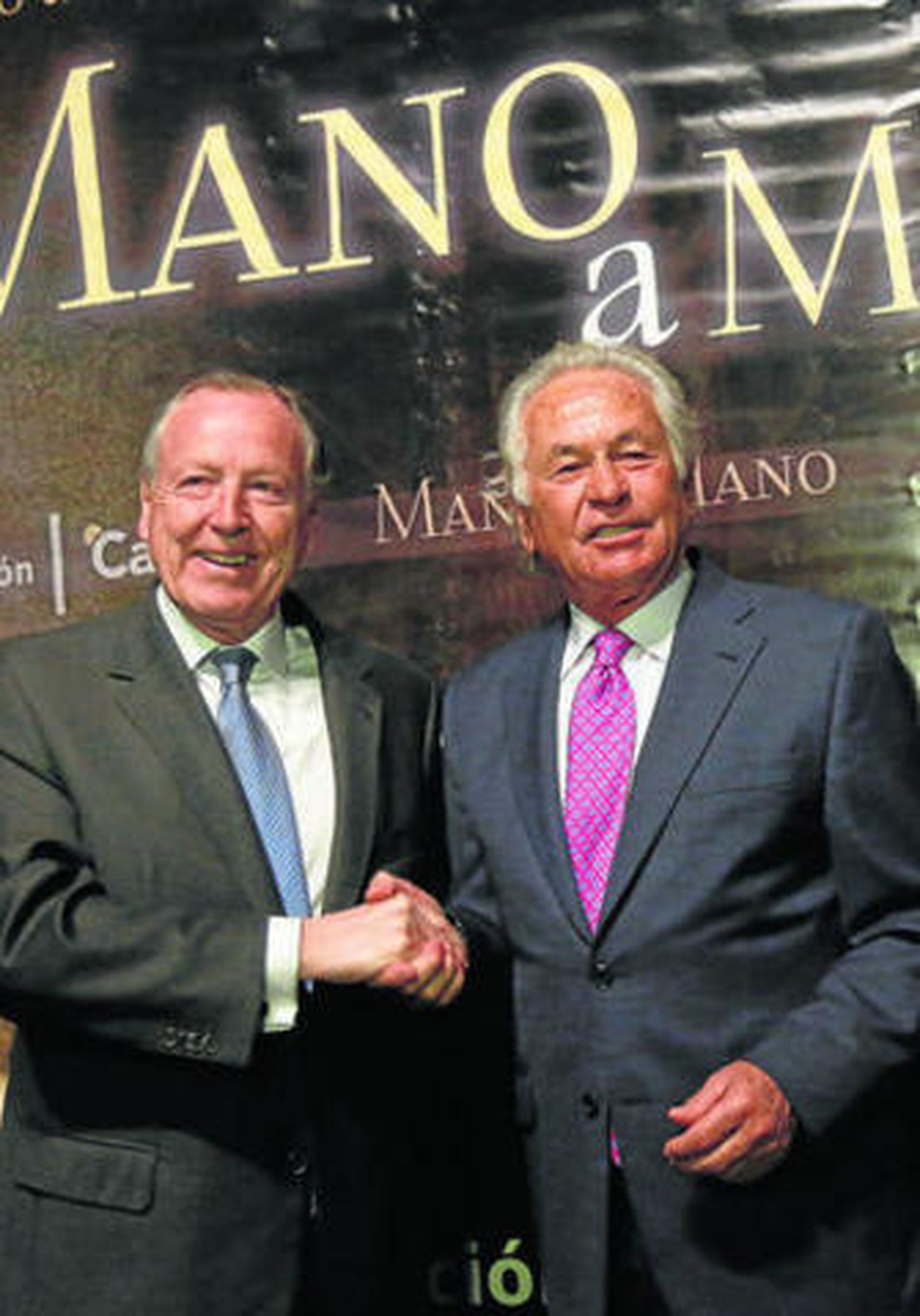 Álvarez del Manzano y Palomo Linares, antes de comenzar el coloquio.