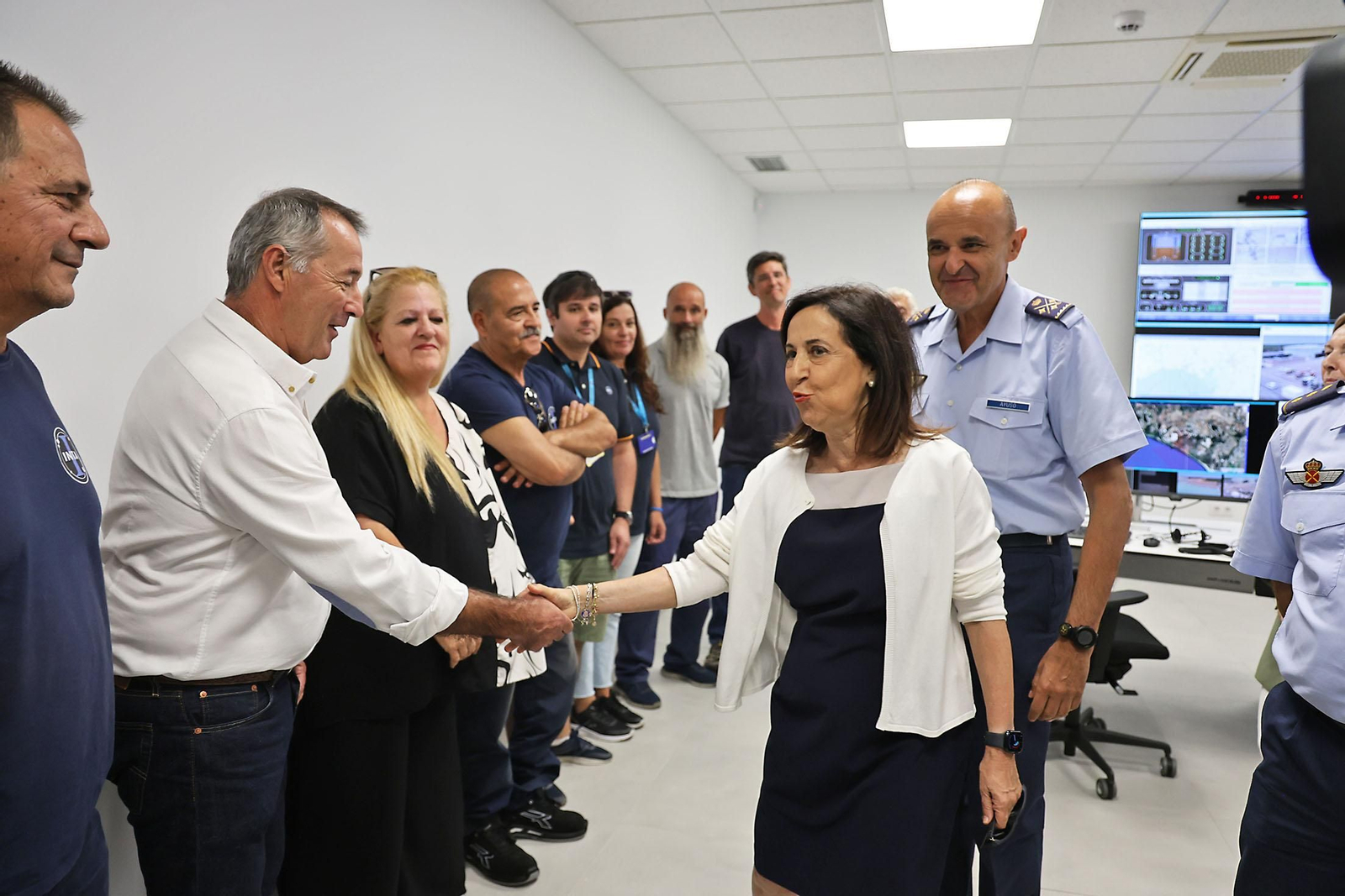 Imágenes de la Visita de la ministra de Defensa, Margarita Robles, a el Centro de Ensayos de Sistemas Aéreos no Tripulados CEUS