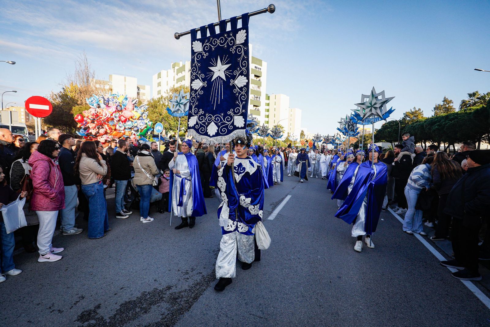 Las imágenes de la cabalgata de los Reyes Magos de San Fernando 2026