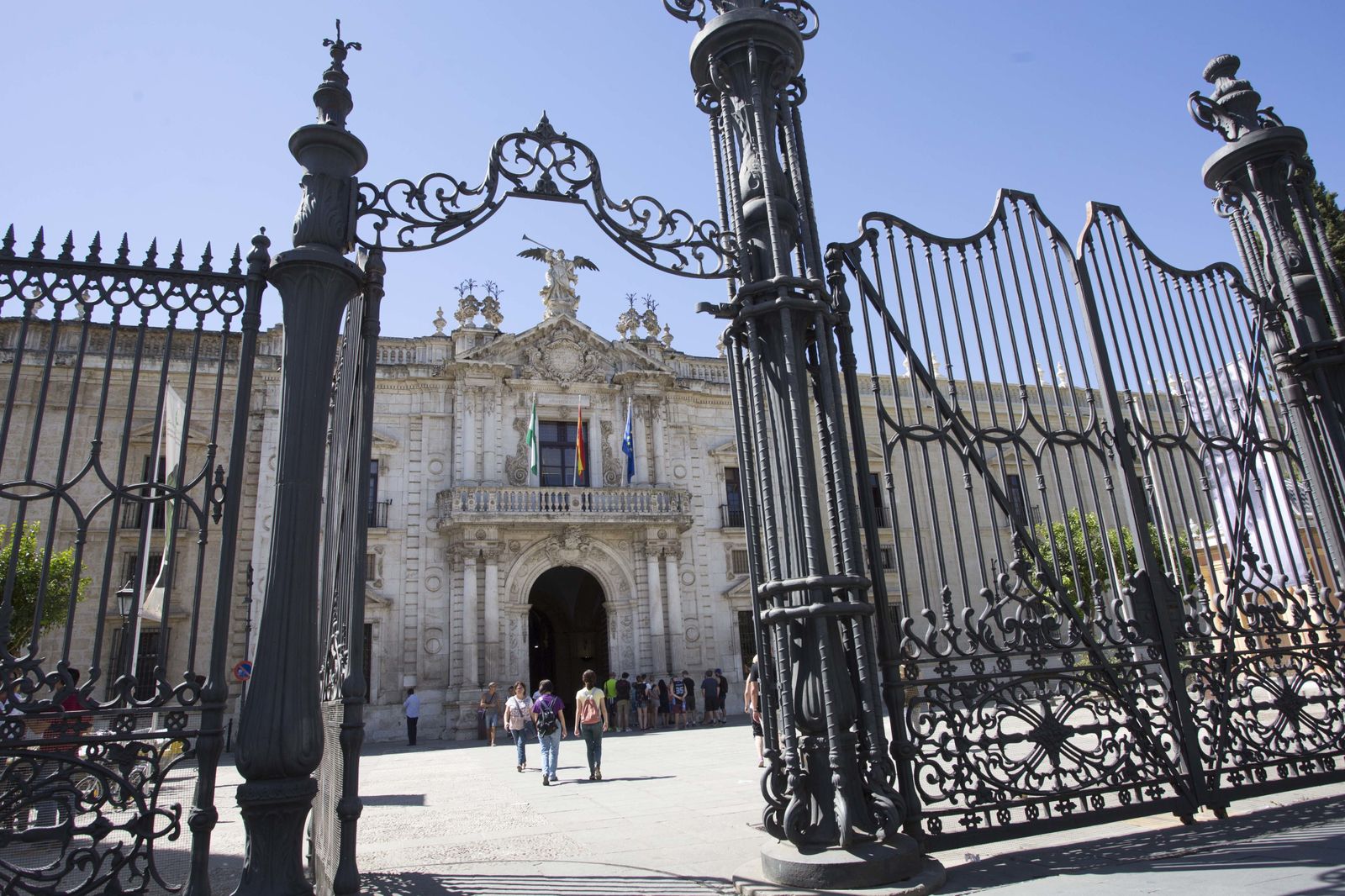 Entrada principal de la sede académica de  la Universidad  de  Sevilla.