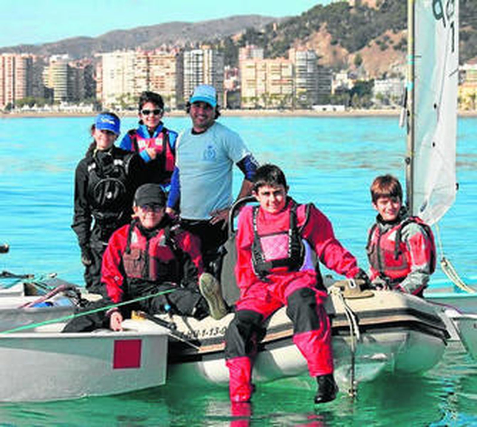 Integrantes del Real Club Marítimo de Huelva que compitieron en Málaga.