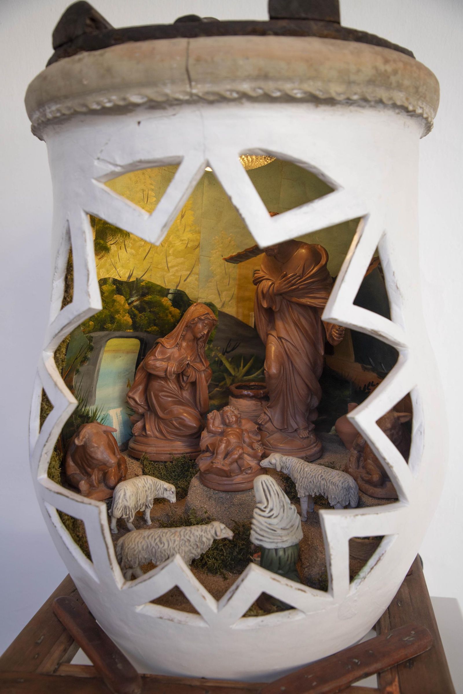 Un recorrido en imágenes por la exposición de belenes de Marcos Campos en Córdoba