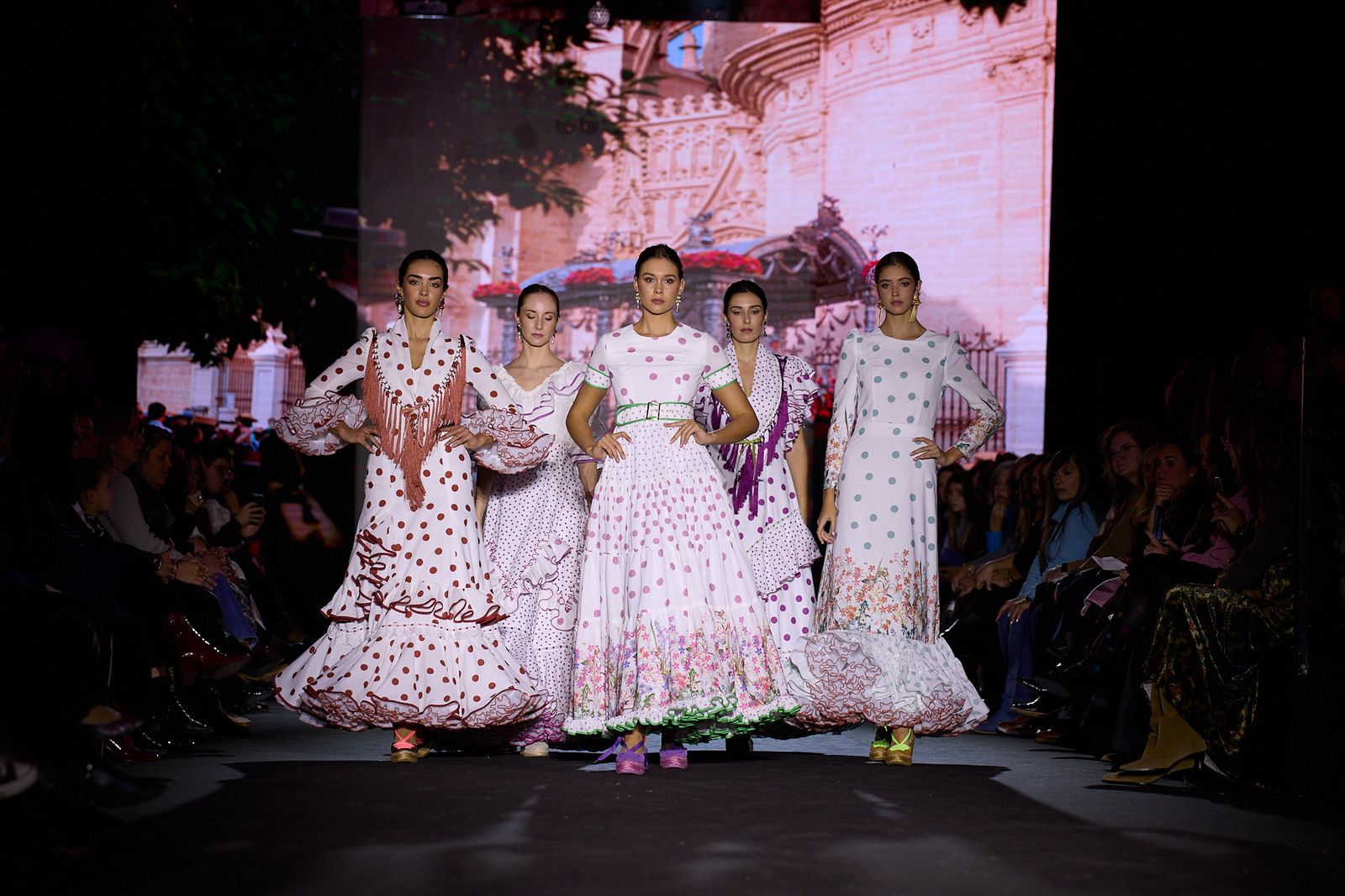 El desfile de Hermandad del Rocio de Sevilla en We Love Flamenco 2026, todas las fotos