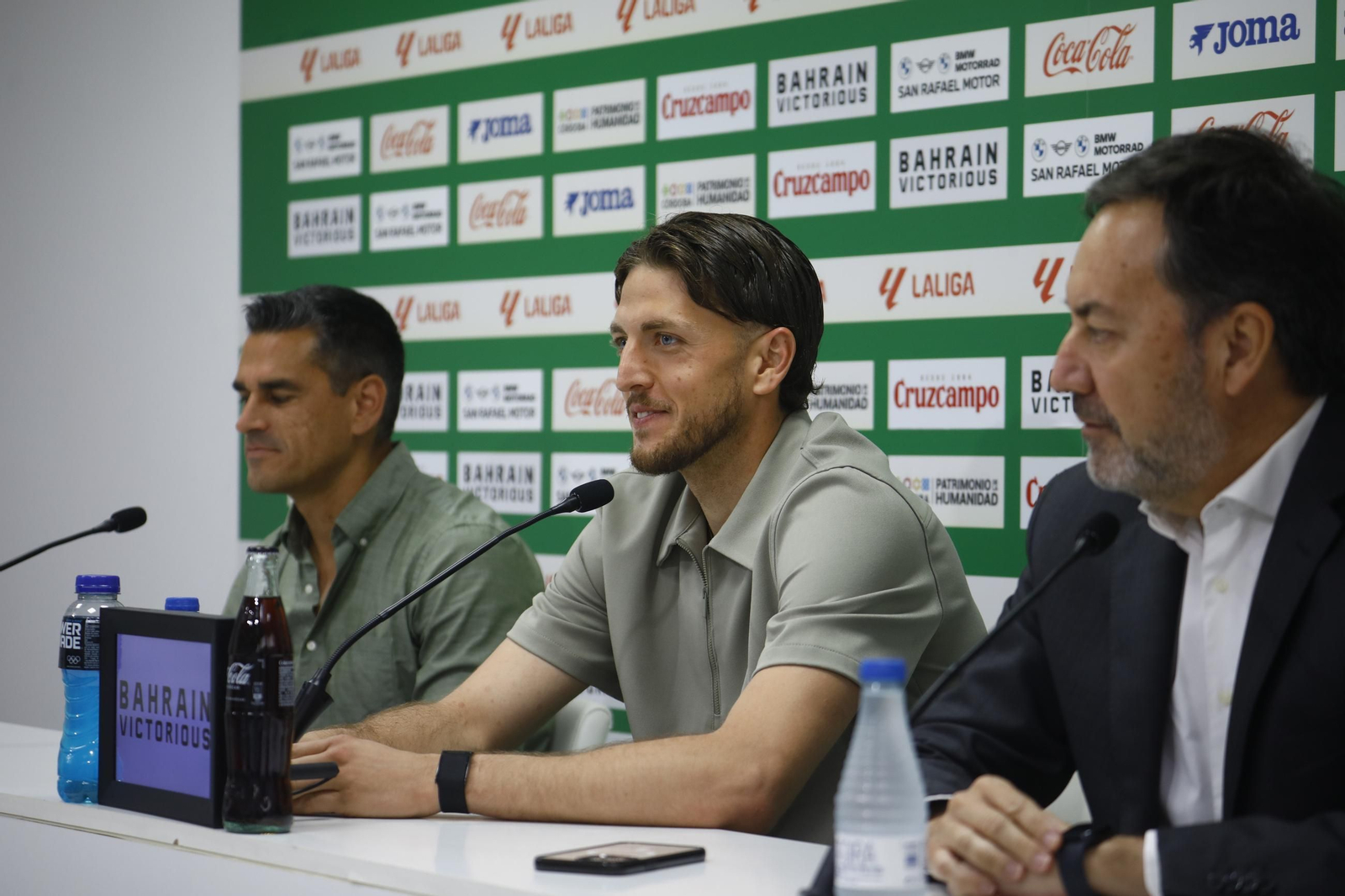 La presentación de la ampliación de contrato de Carlos Marín con el Córdoba CF, en imágenes
