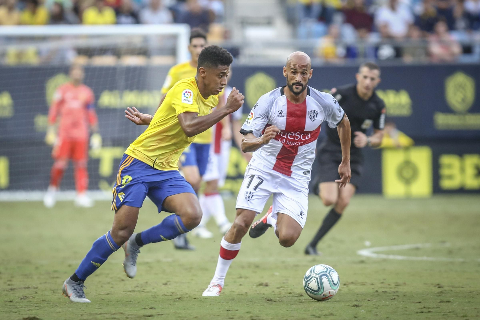 El Cádiz-Huesca, en imágenes