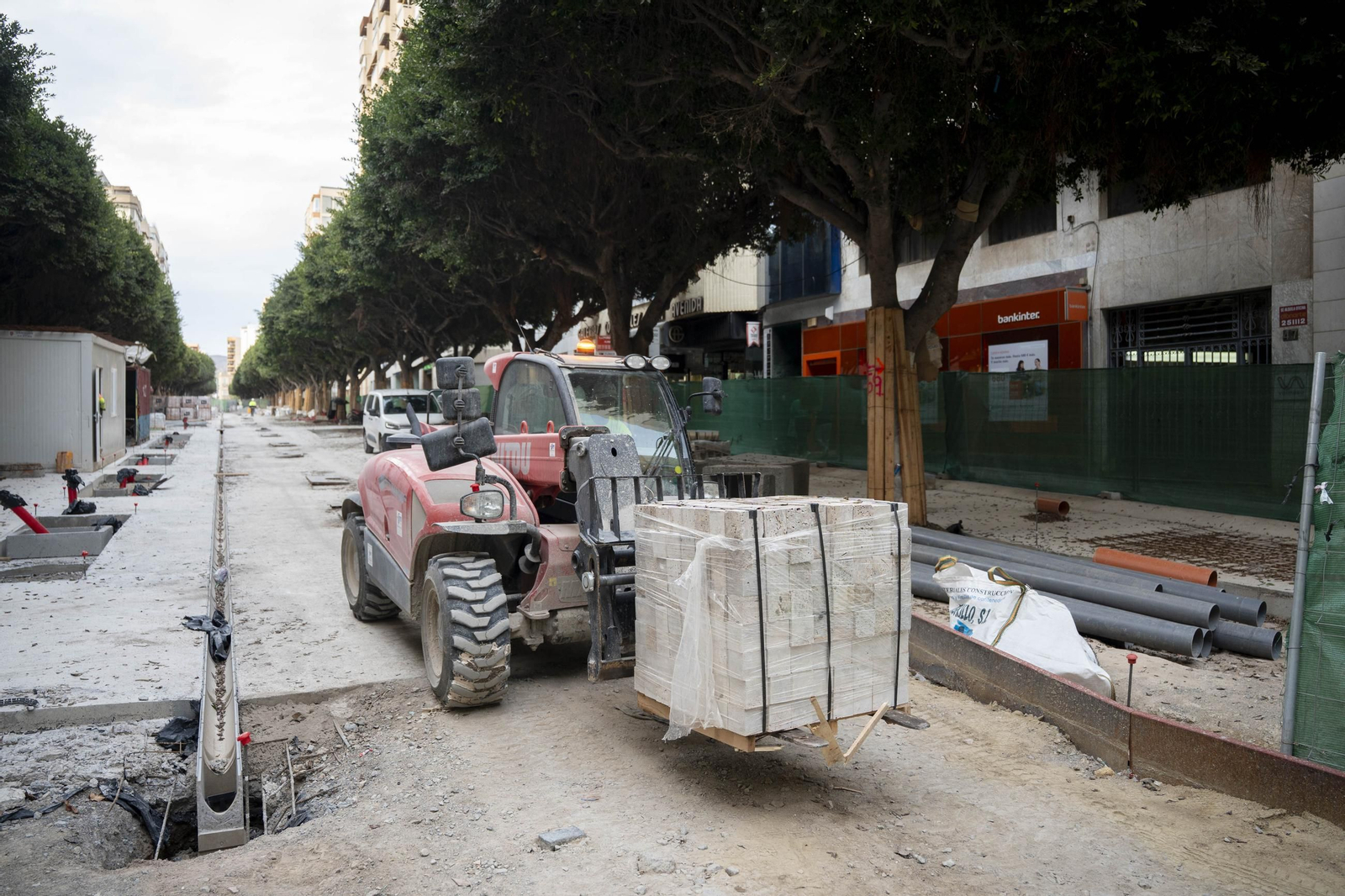 Las imágenes de las obras del paseo de Almería