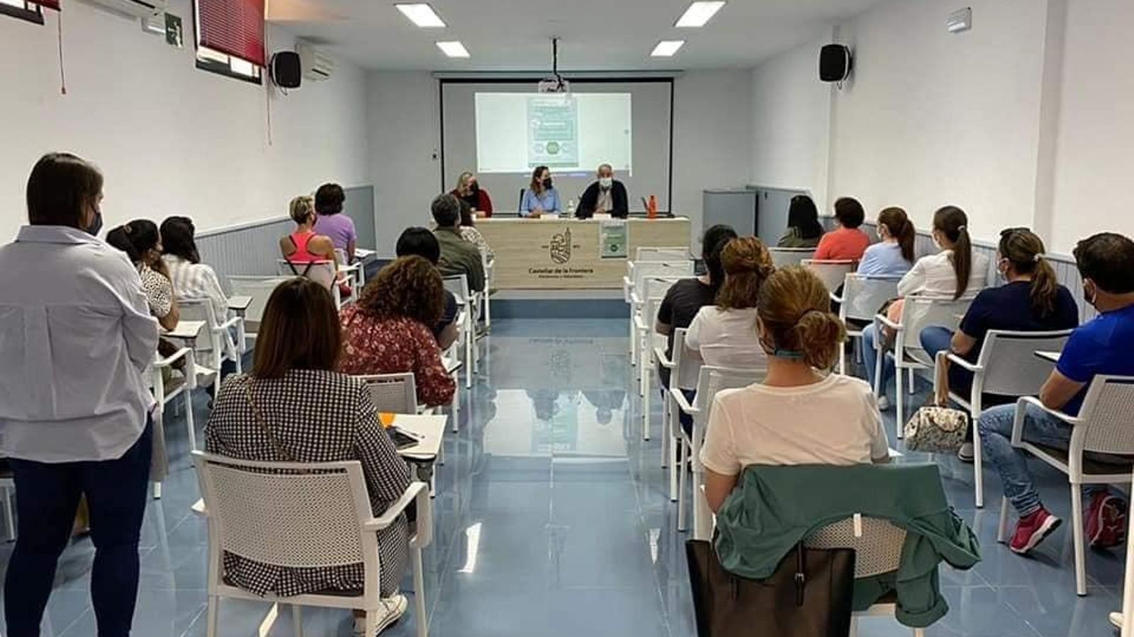 Un taller preventivo para familias de la Coordinadora Alternativas.