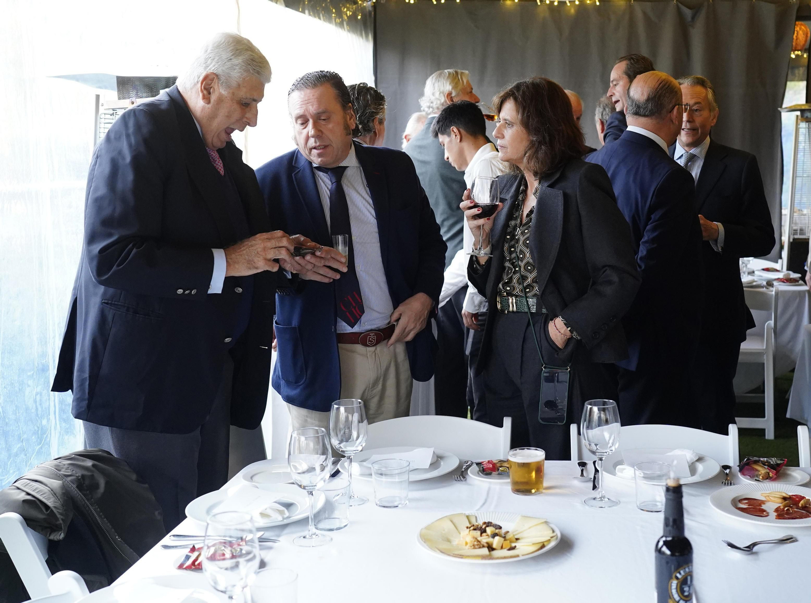 Homenaje a Luis Isasi en la berza navideña de los Jerezanos de la Diáspora Homenaje a Luis Isasi en la berza navideña de los Jerezanos de la Diáspora