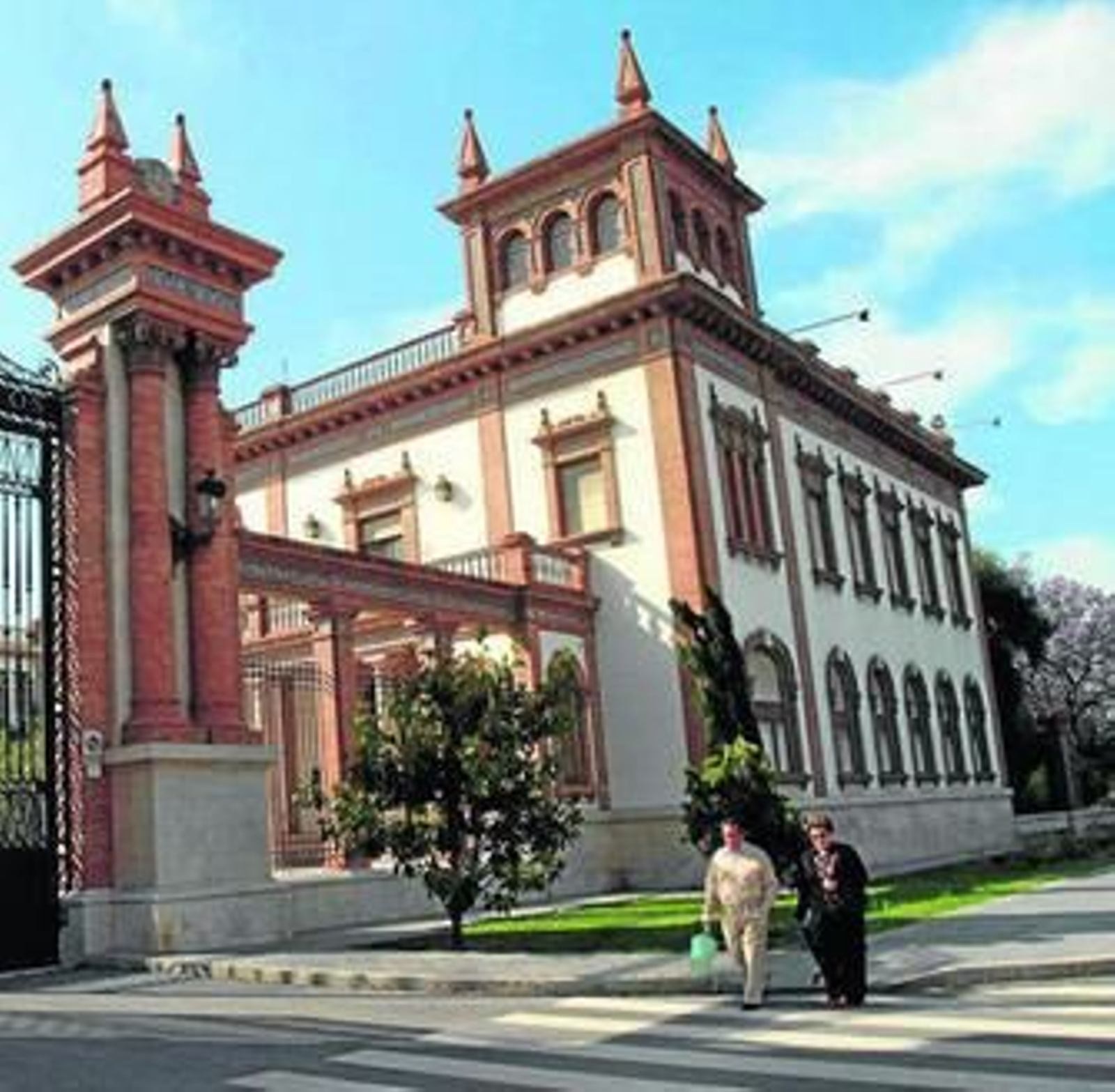 Entrada a las instalaciones de Tabacalera.