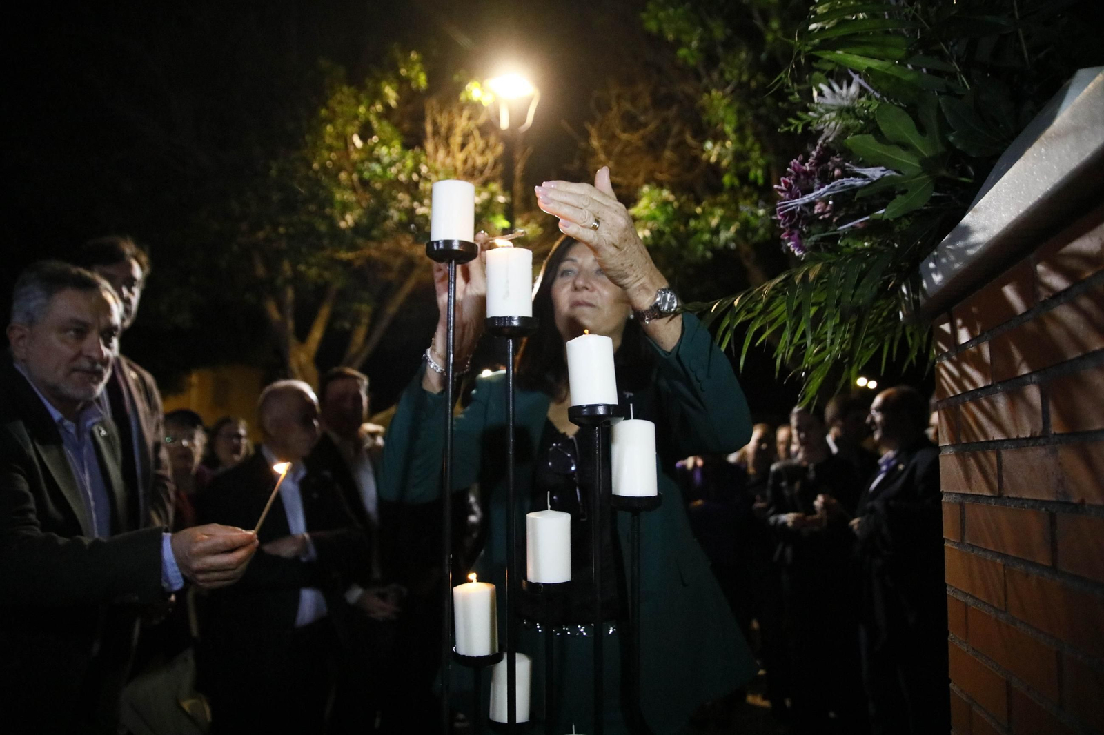 Manifestación por el 25 N en Roquetas de Mar