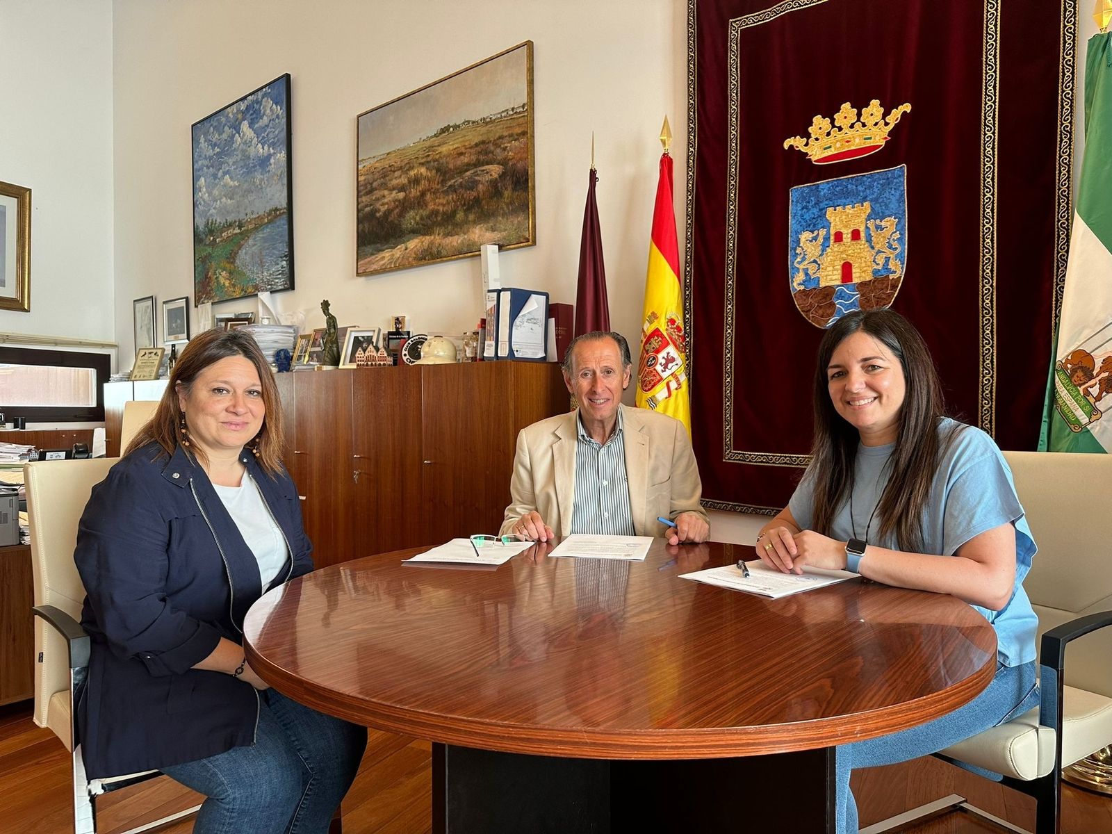 El Ayuntamiento entrega 550 euros al AMPA del Conservatorio para el Certamen de Interpretación Musical