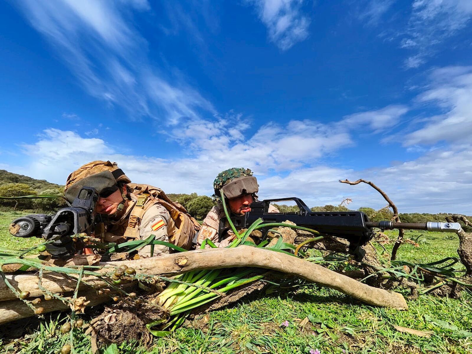 Los infantes de marina ya en el Retín  durante las maniobra Gruflex.