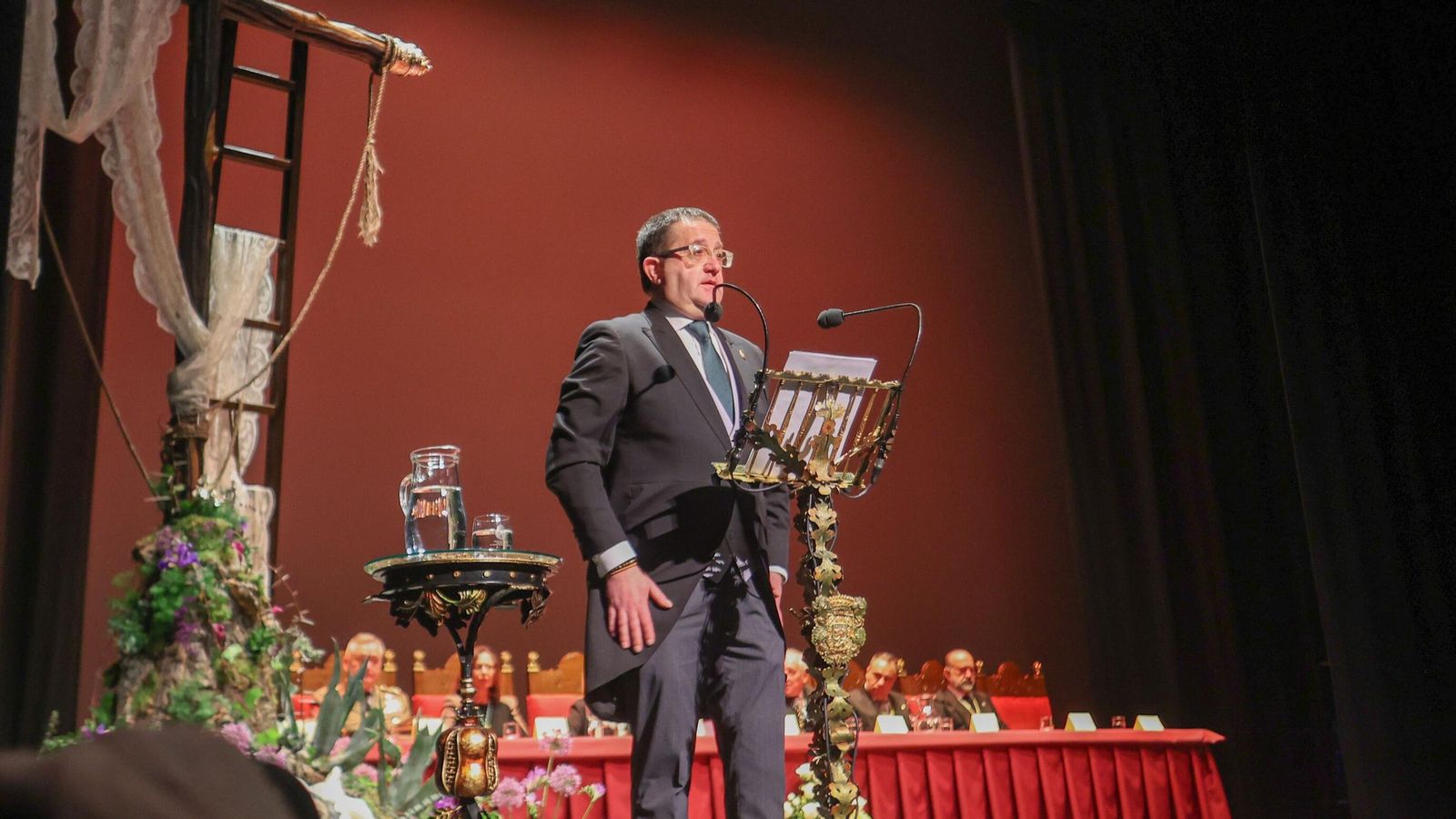 Fotogalería: El Pregón Oficial de la Semana Santa de Granada 2025