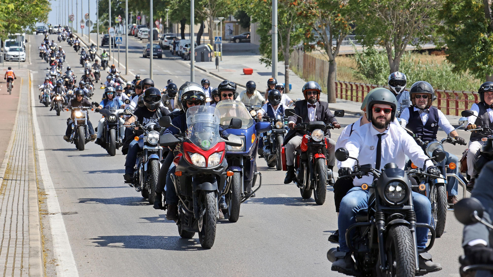 Búscate en el evento motero solidario "The Distinguished Gentleman´s Ride" en Jerez