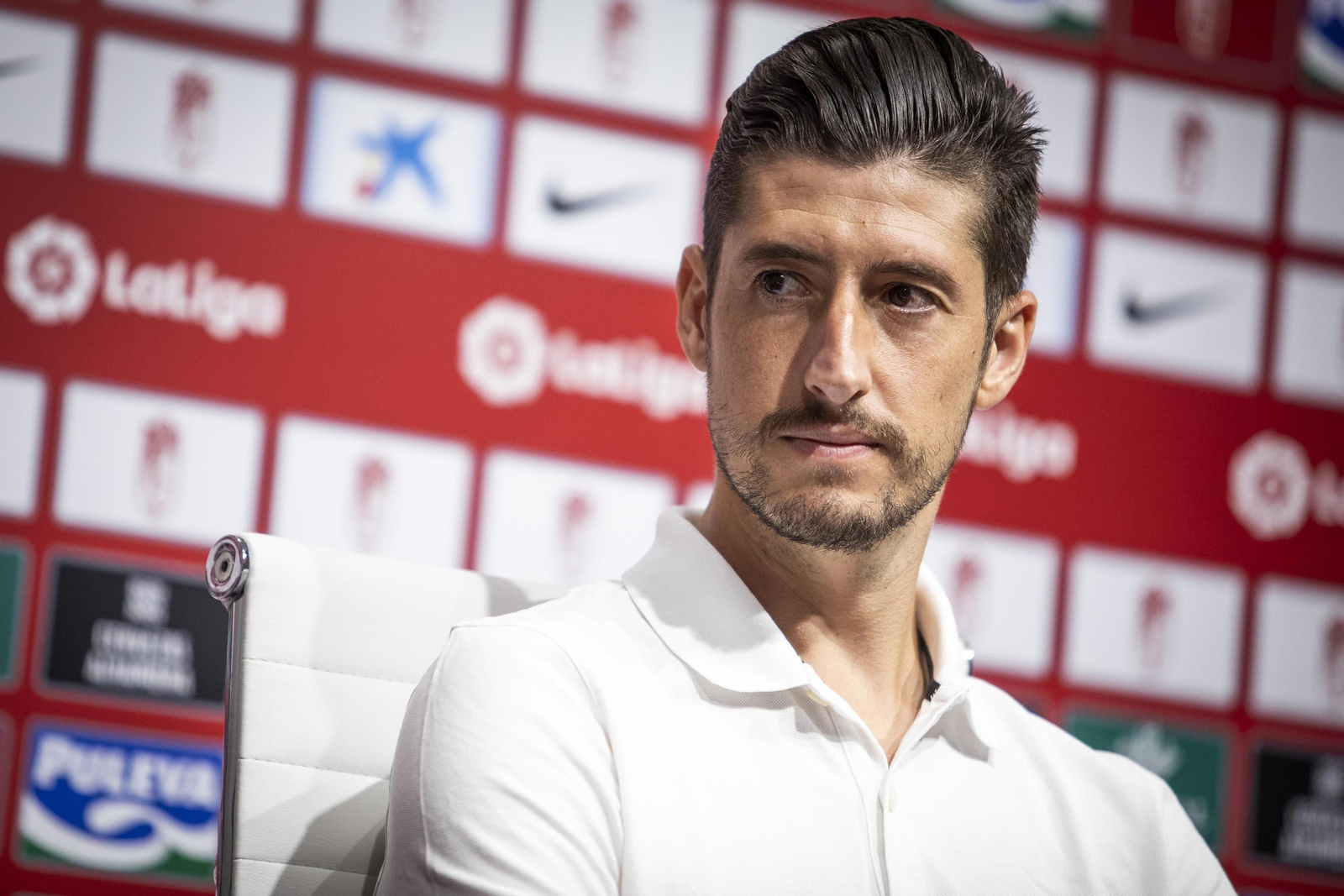 Sergio Escudero, el día de su presentación en Los Cármenes