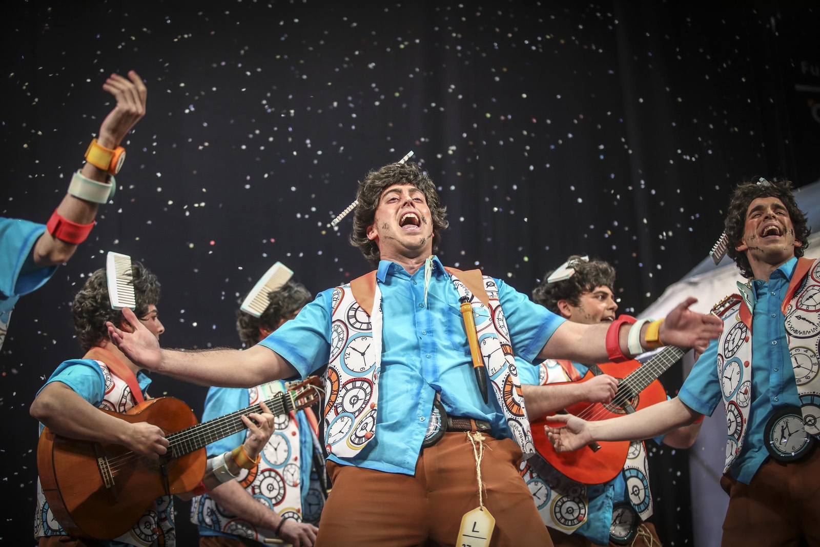 Chirigota No aguantamos más... Vamos de impacientes