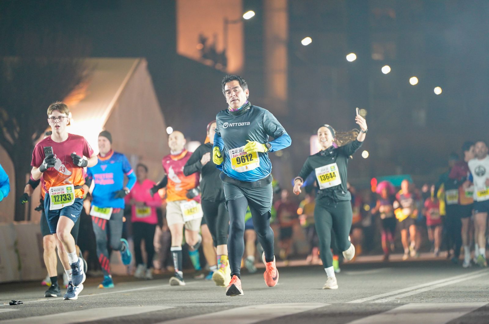 En imágenes: búscate en tu llegada a meta de la Carrera de San Antón 2026 (9)