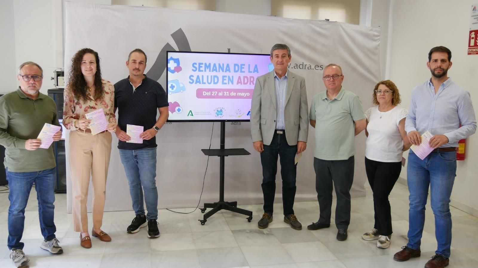 Foto de familia de la presentación de la Semana de la Salud.