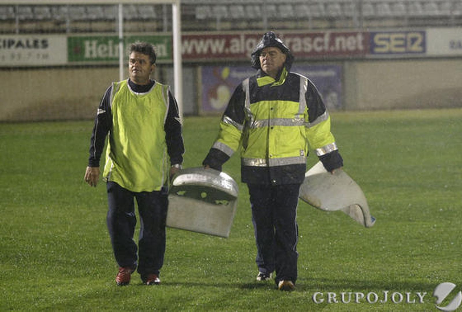 El Algeciras se aleja aún más de la zona de liguilla al perder en el Nuevo Mirador ante el San Fernando./Fotos:Erasmo Fenoy  Foto: Erasmo Fenoy