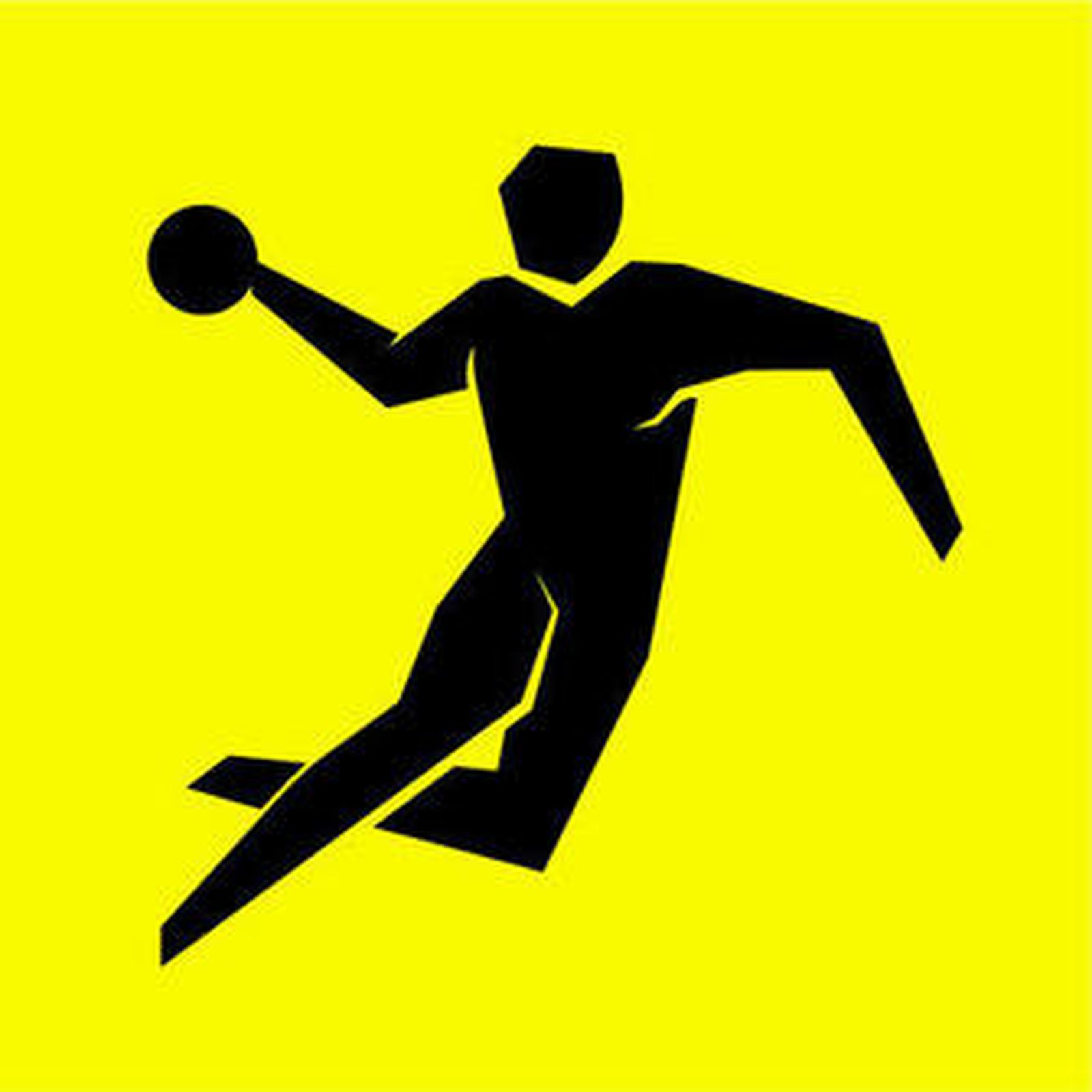 Aginagalde intenta zafarse de la defensa del serbio Rnic.