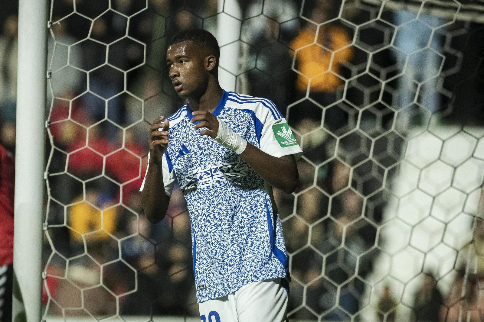 Las mejores imágenes del Cortes-Granada de Copa