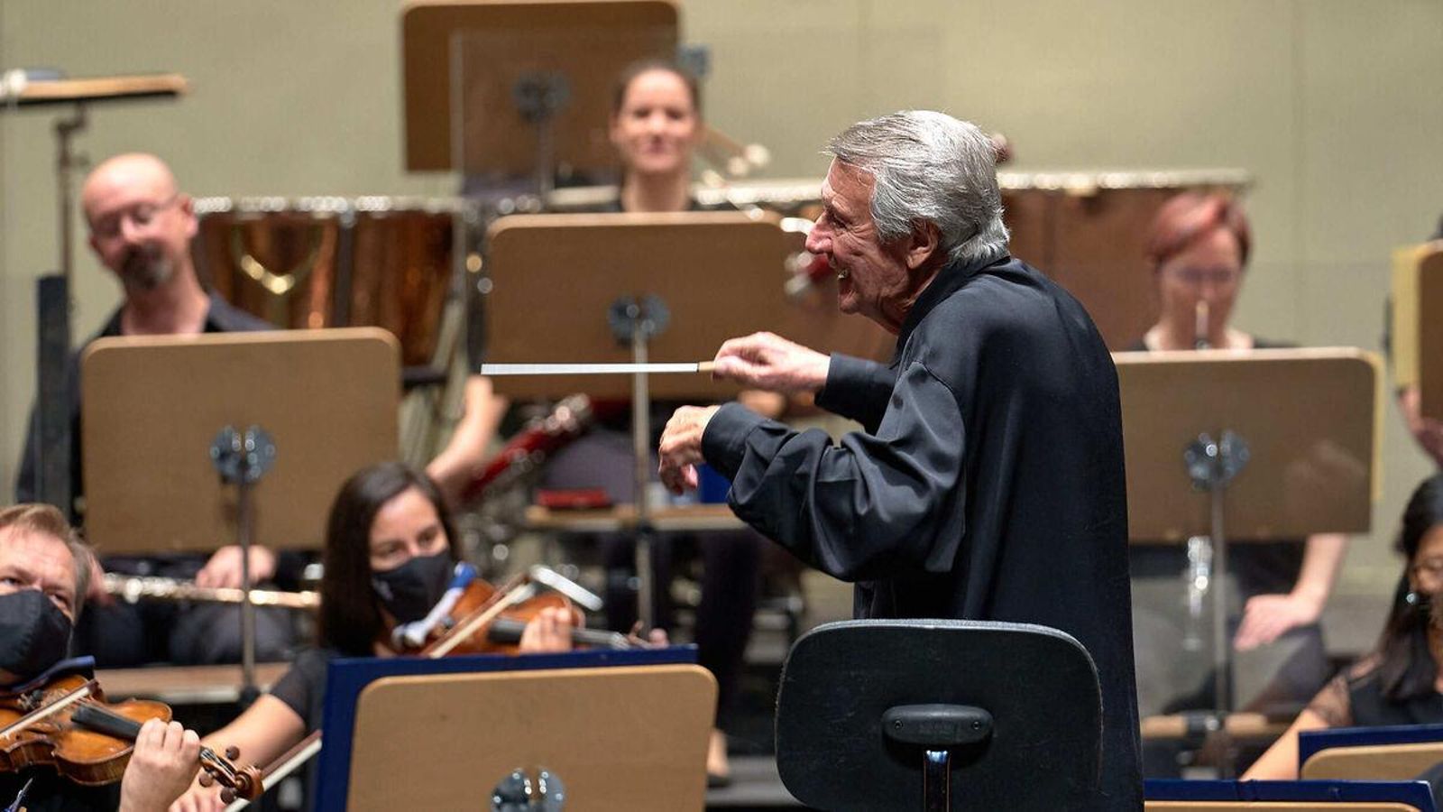 El director honorario Michel Plasson abre y cierra la temporada sinfónica en el Maestranza.