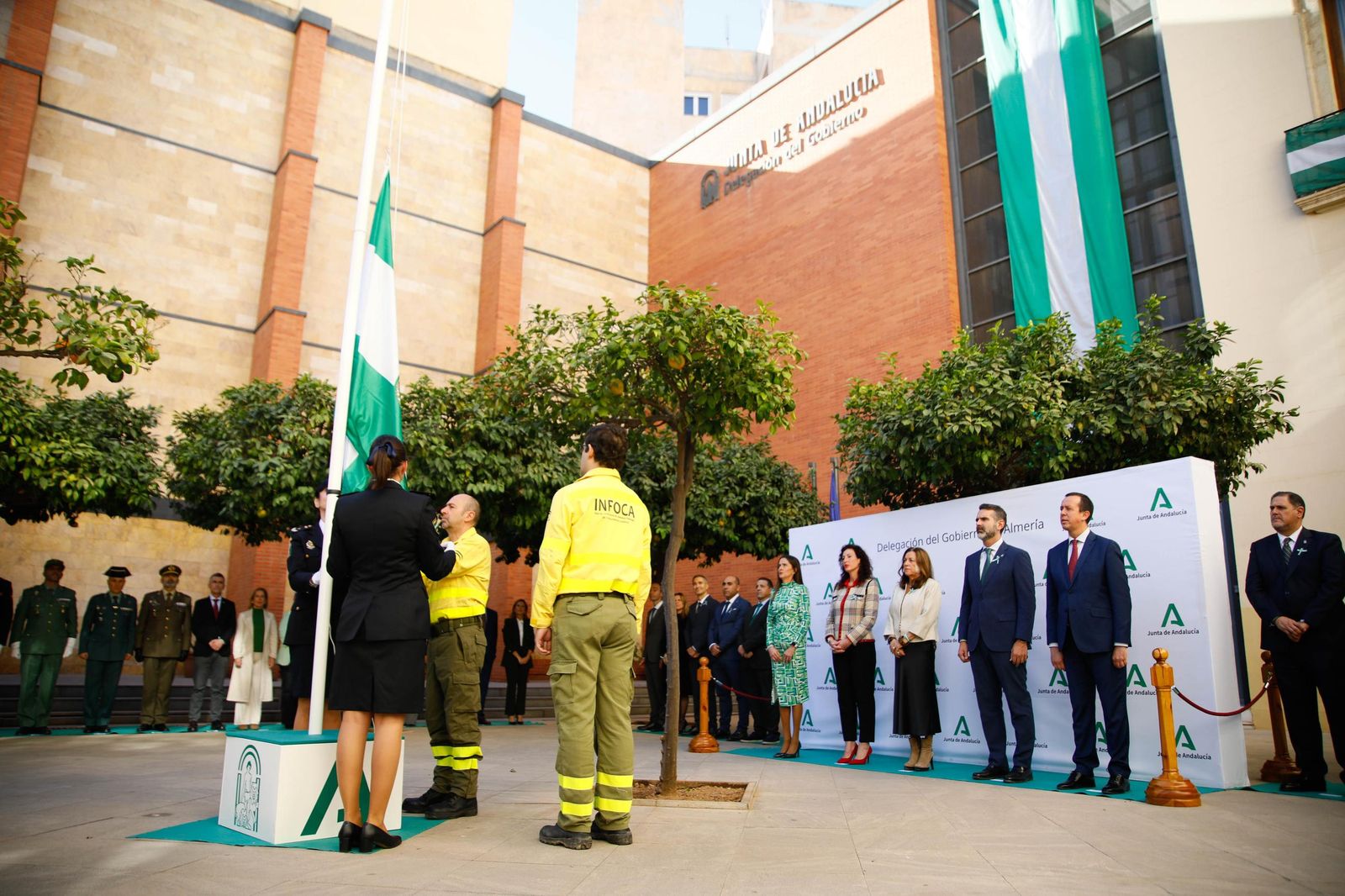 Acto institucional de izado y homenaje a la bandera de Andaucía